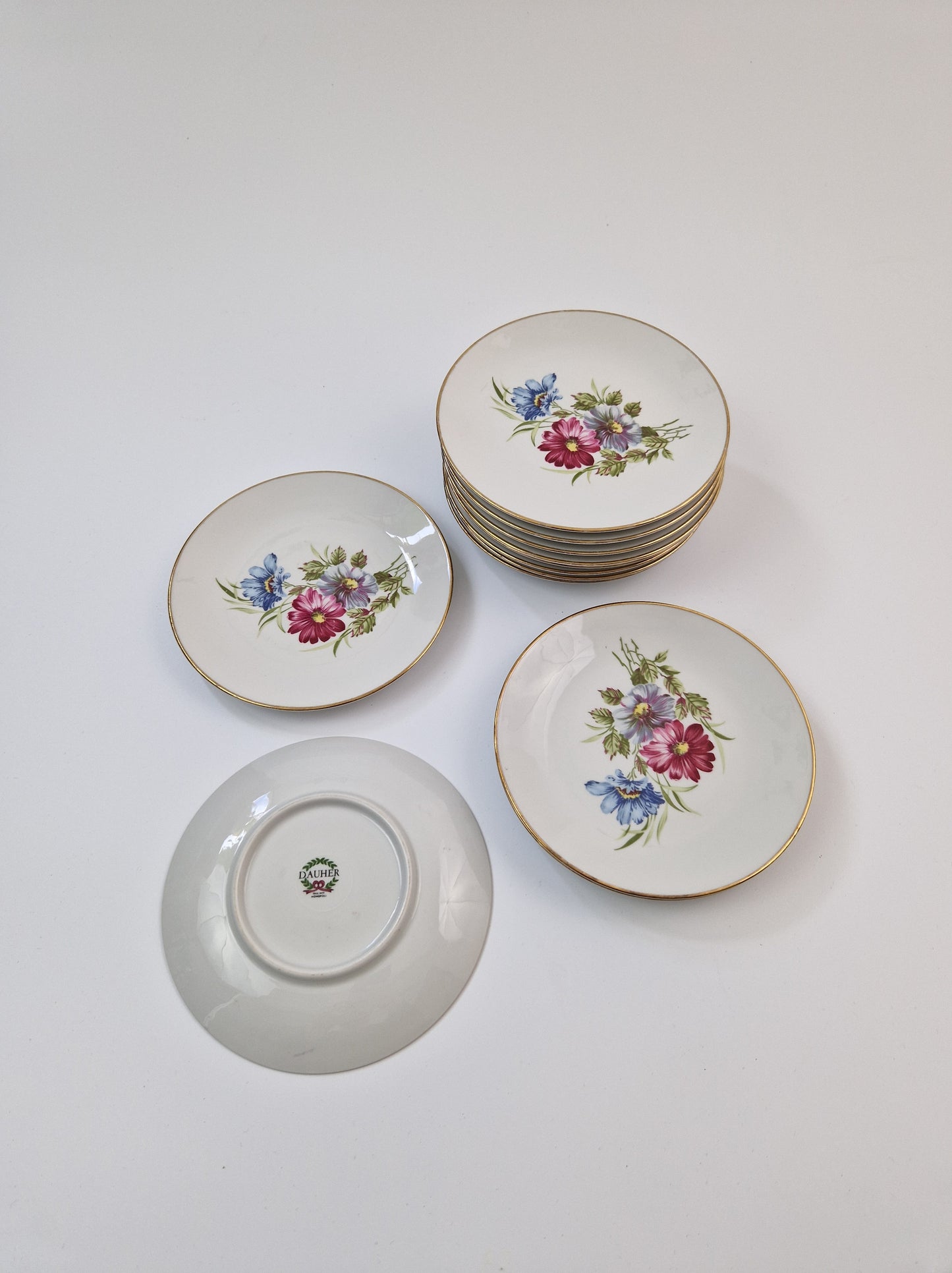 Set van 12 porseleinen gebakbordjes Dauher
