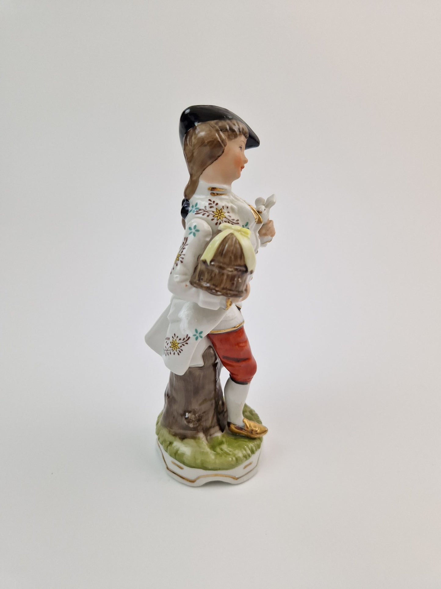 brocante porseleinen beeld