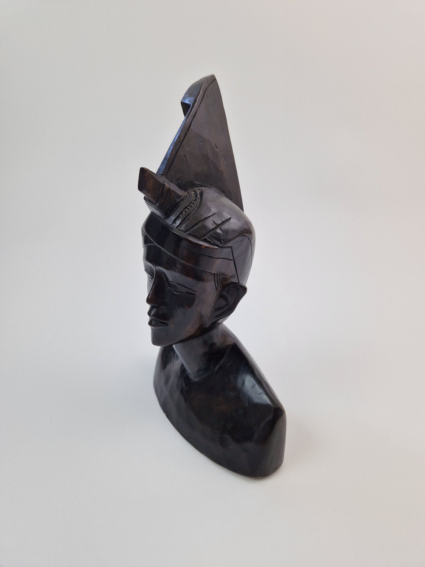 Indonesisch beeld tropisch hout