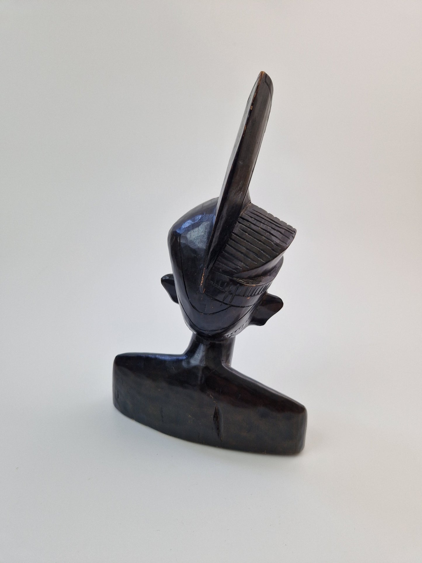brocante Javaans beeld van tropisch hout