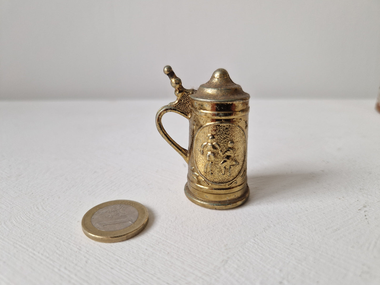 webshop letterbak miniaturen goudkleurige bierpul