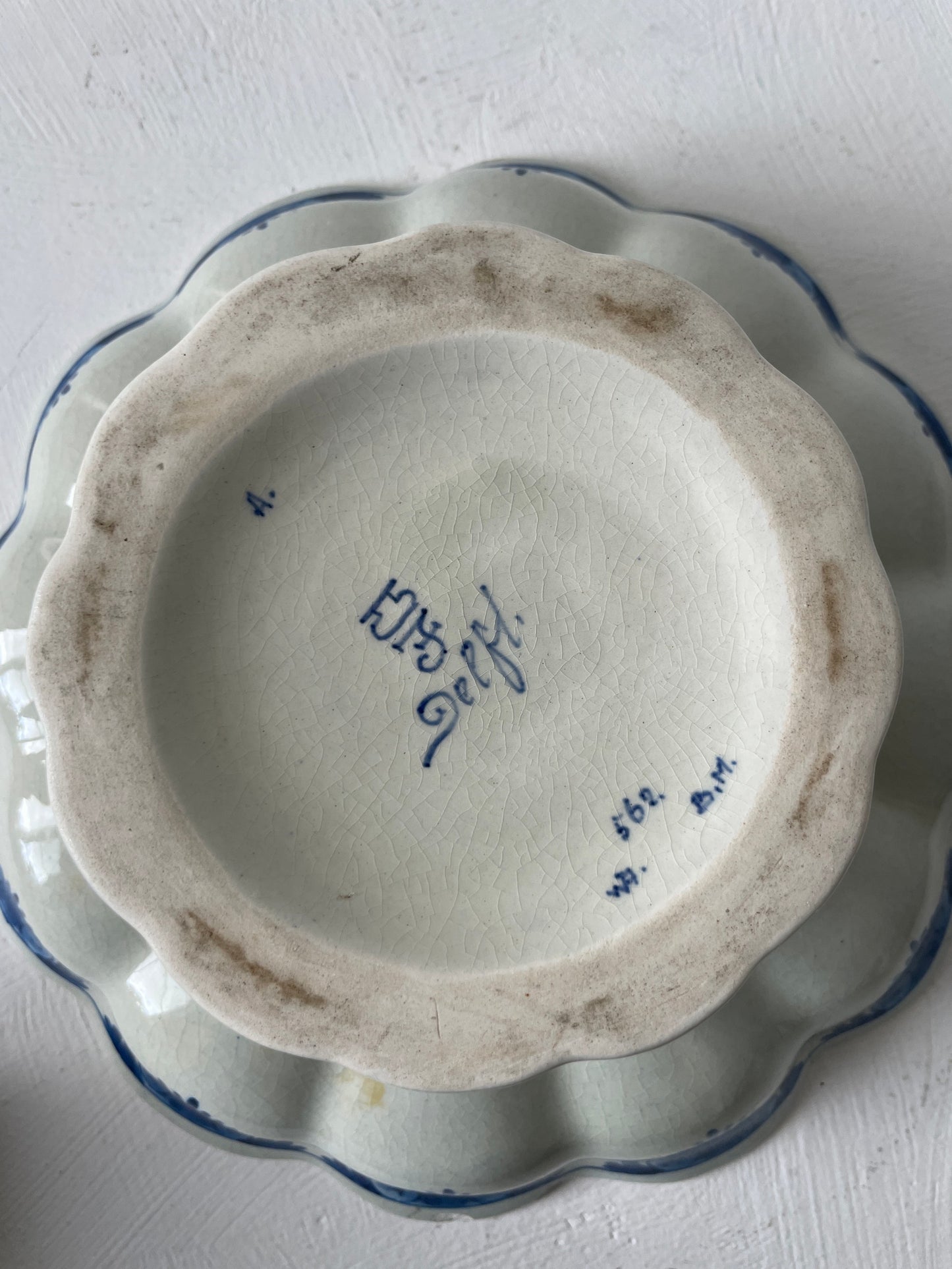 Royal Delft schaal met golvende rand – blauw-wit decor D’Antan