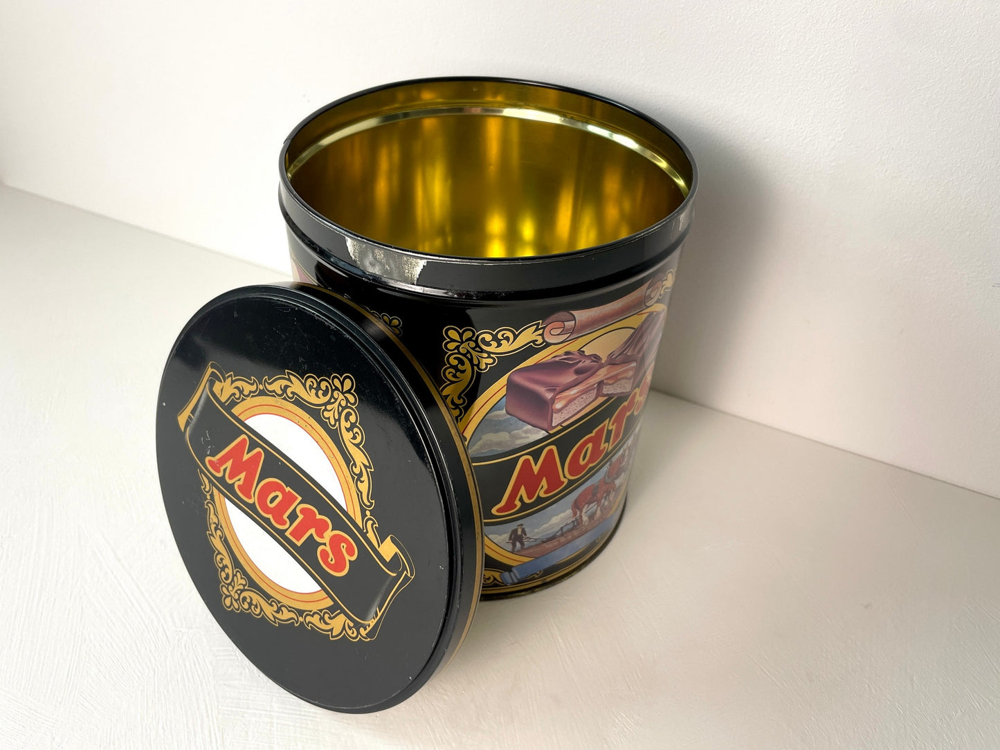 Mars blik met klassieke print – jaren 80 verpakking van metaal