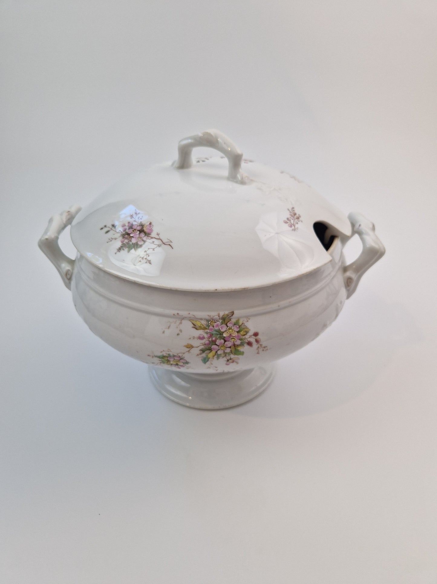 Vintage Terrine / Soupière