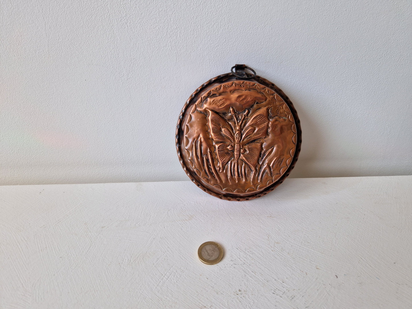 oude koperen mal keukenwand decoratie