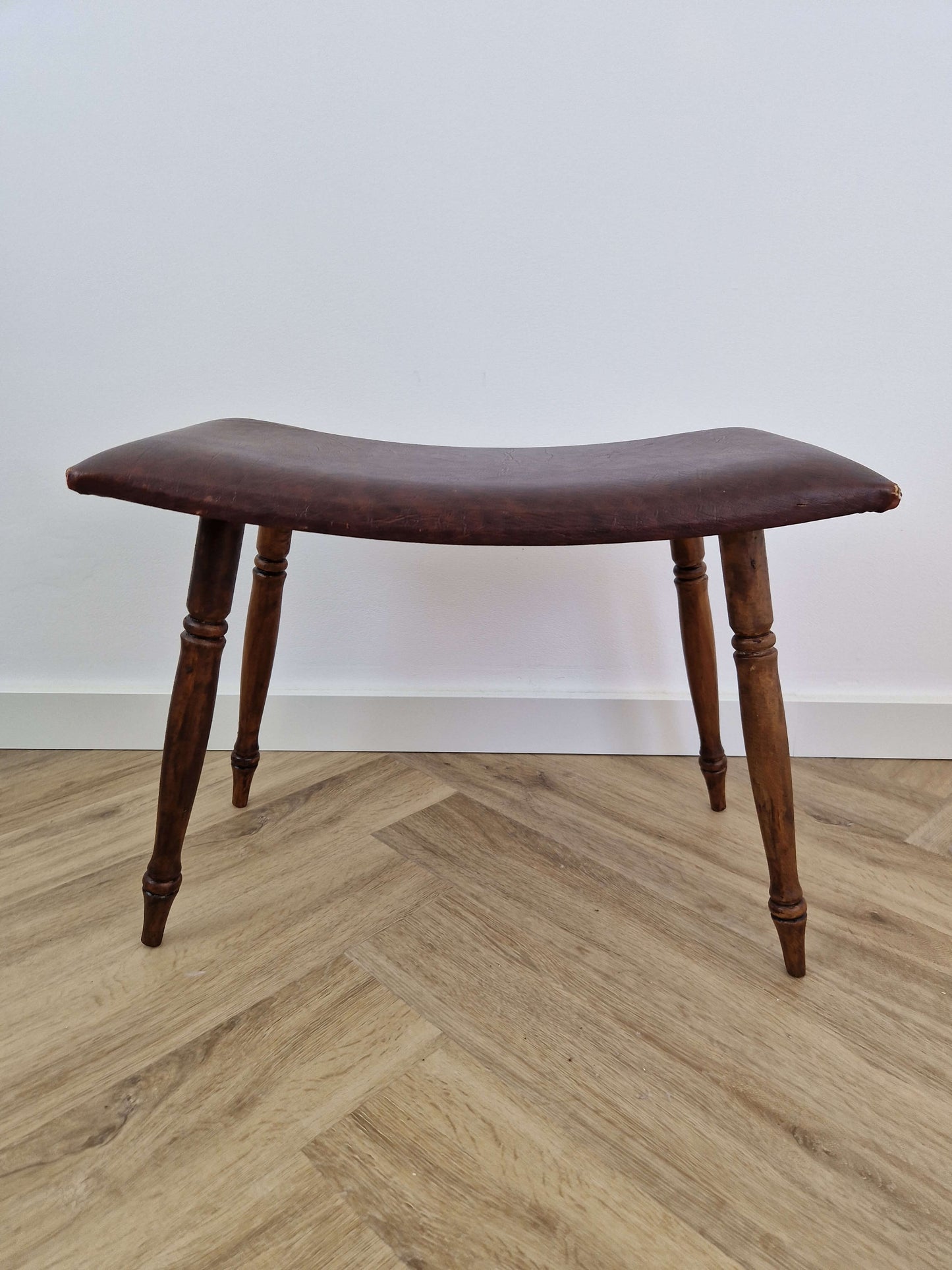 Vintagevoetenbankjeleer_2