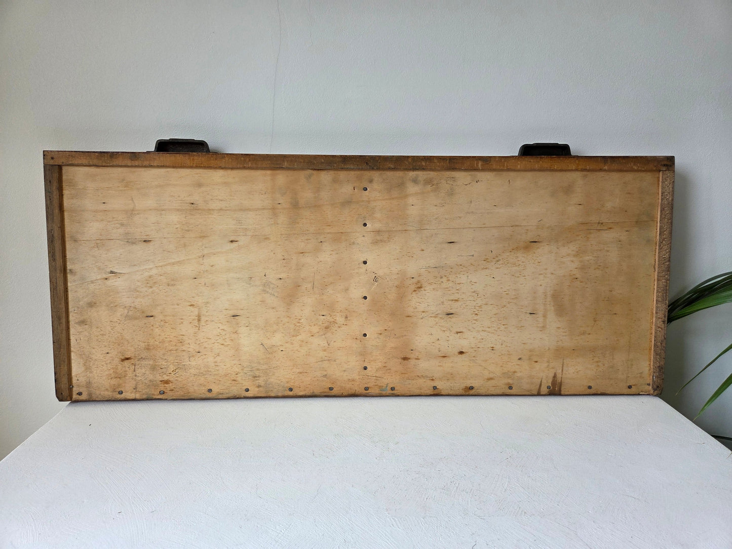 brocante houten letterbak met 105 vakjes