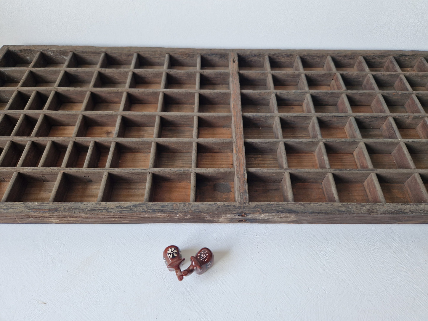 brocante letterkast van hout nederland