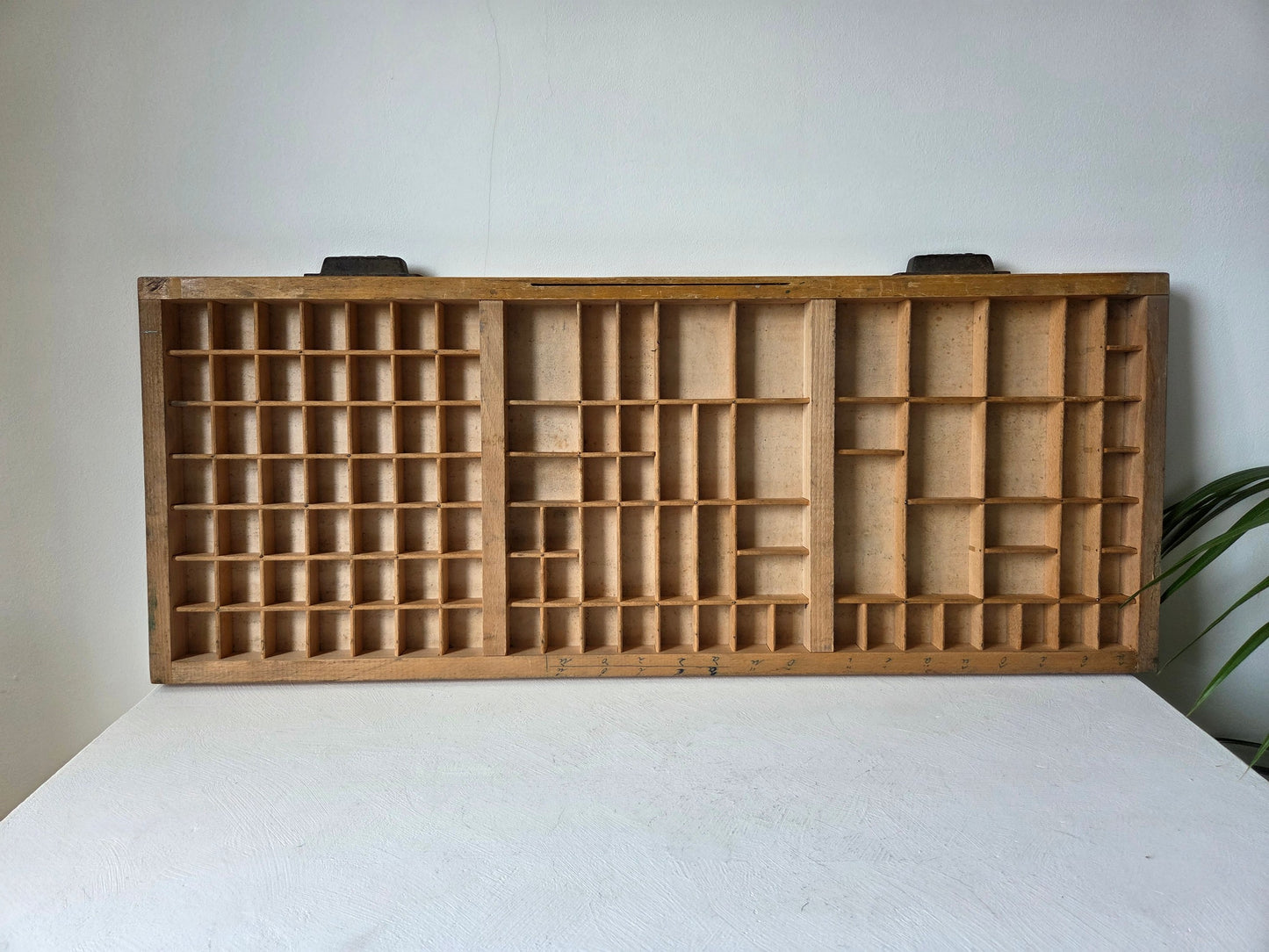 Oude houten letterbak drukkerij voor miniaturen