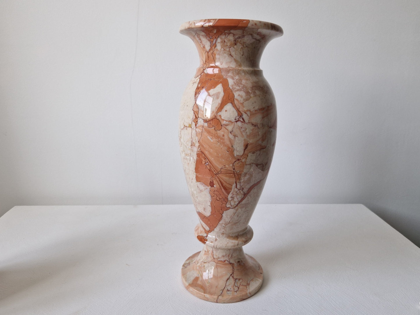 Oude grote mooie onyx vaas decoratief