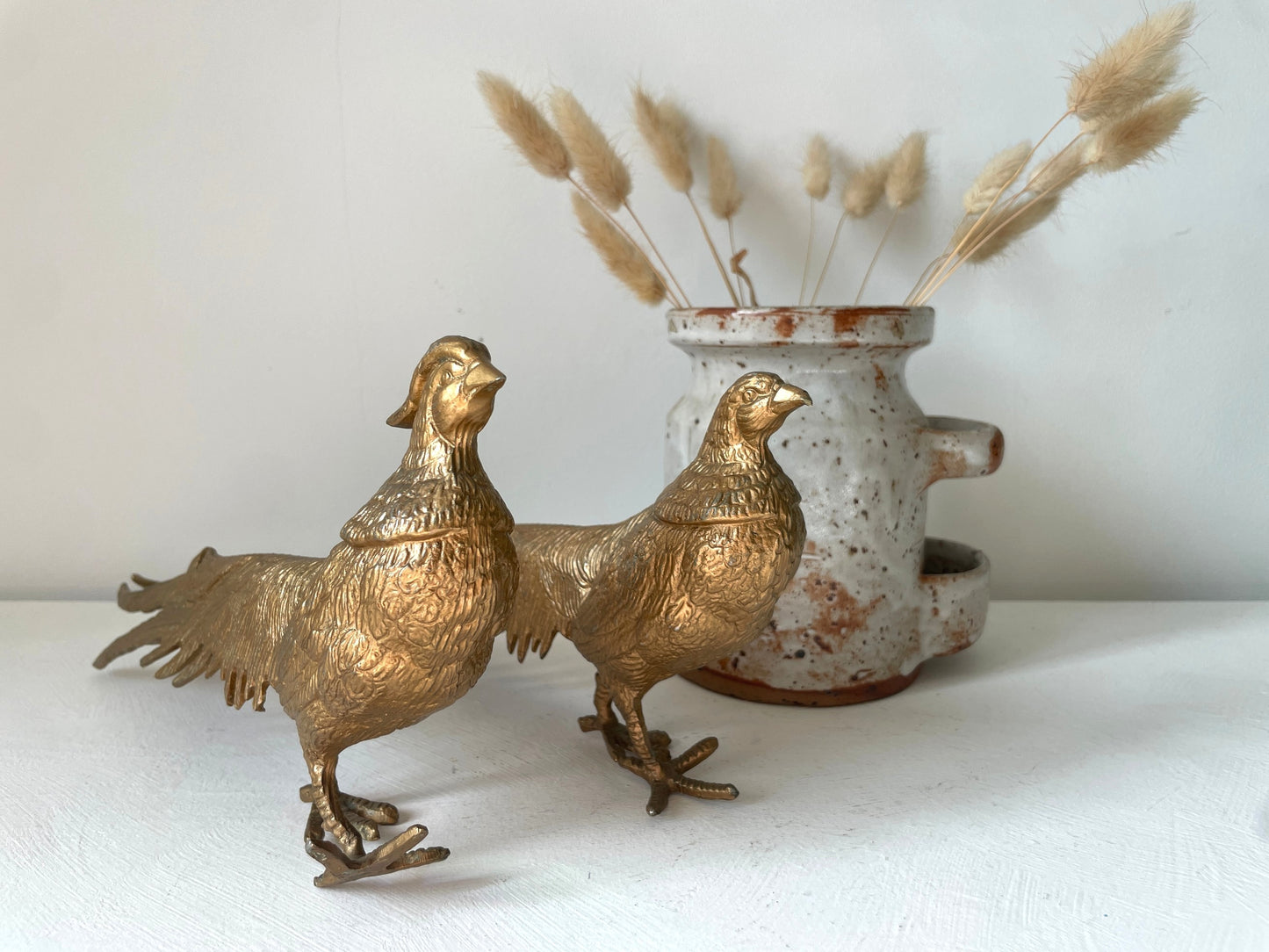 brocante dierenbeelden van metaal fazanten