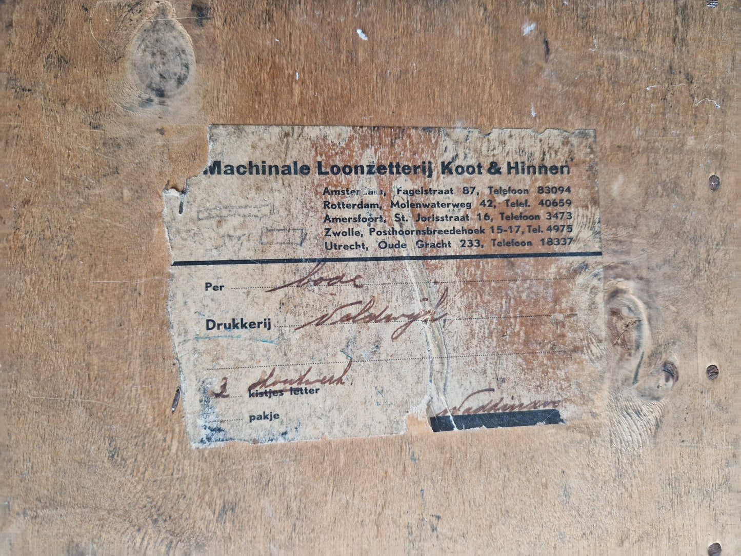 mooie grote letterbak van hout