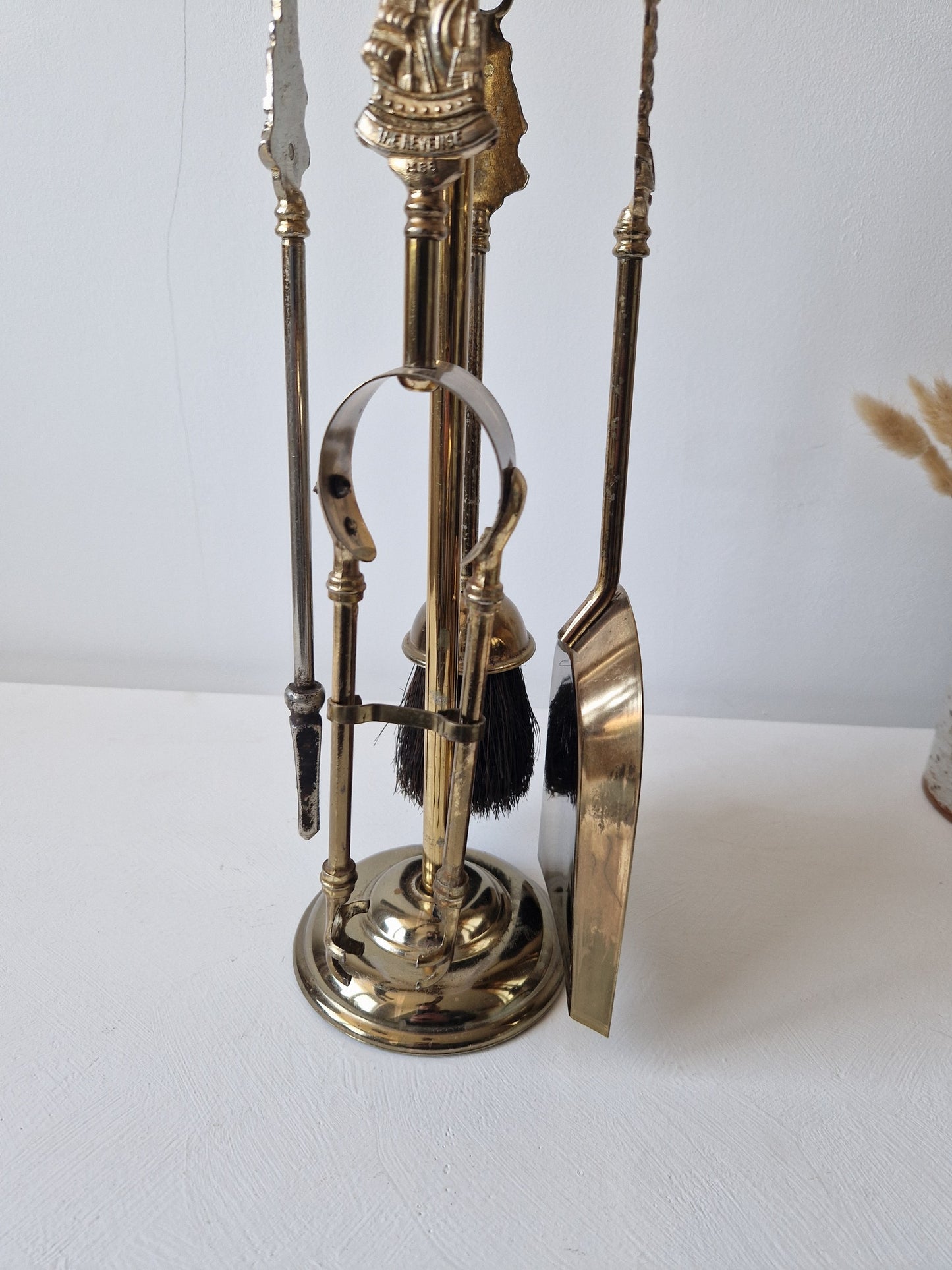 haardstel van messing curiosa