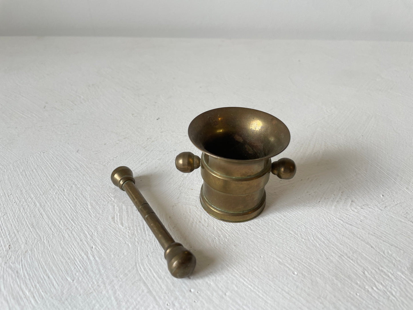 vintage vijzel miniatuur van messing