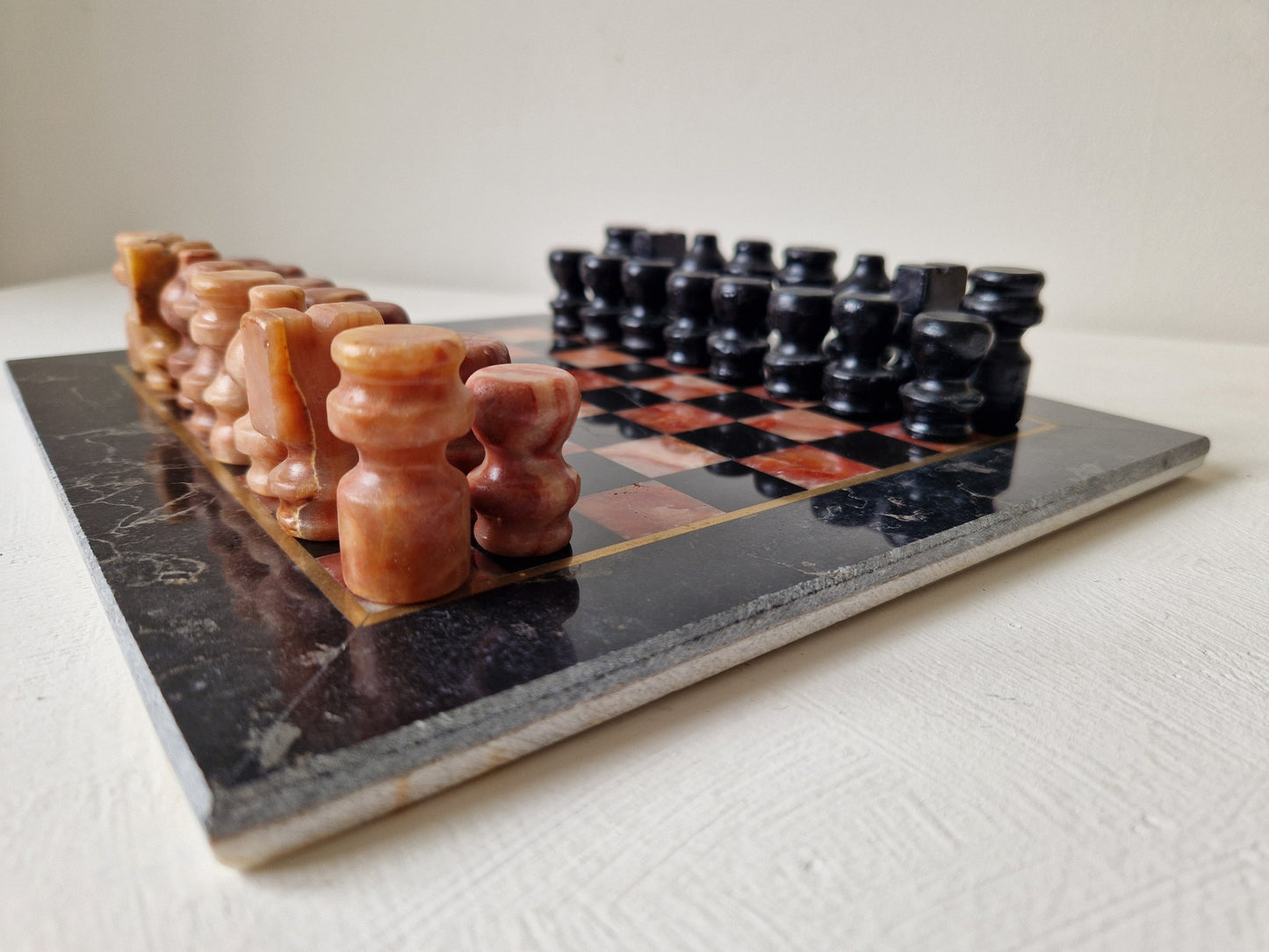 brocante schaakspel uit de jaren 70
