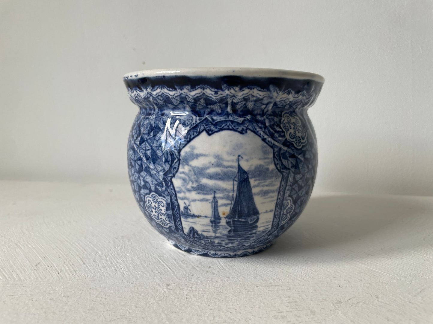 antiek villeroy en boch vaasje