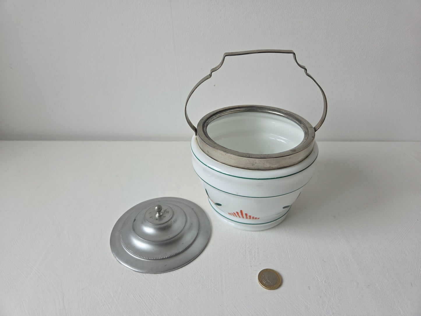 retro koekjespot wit keramiek metalen deksel met knop