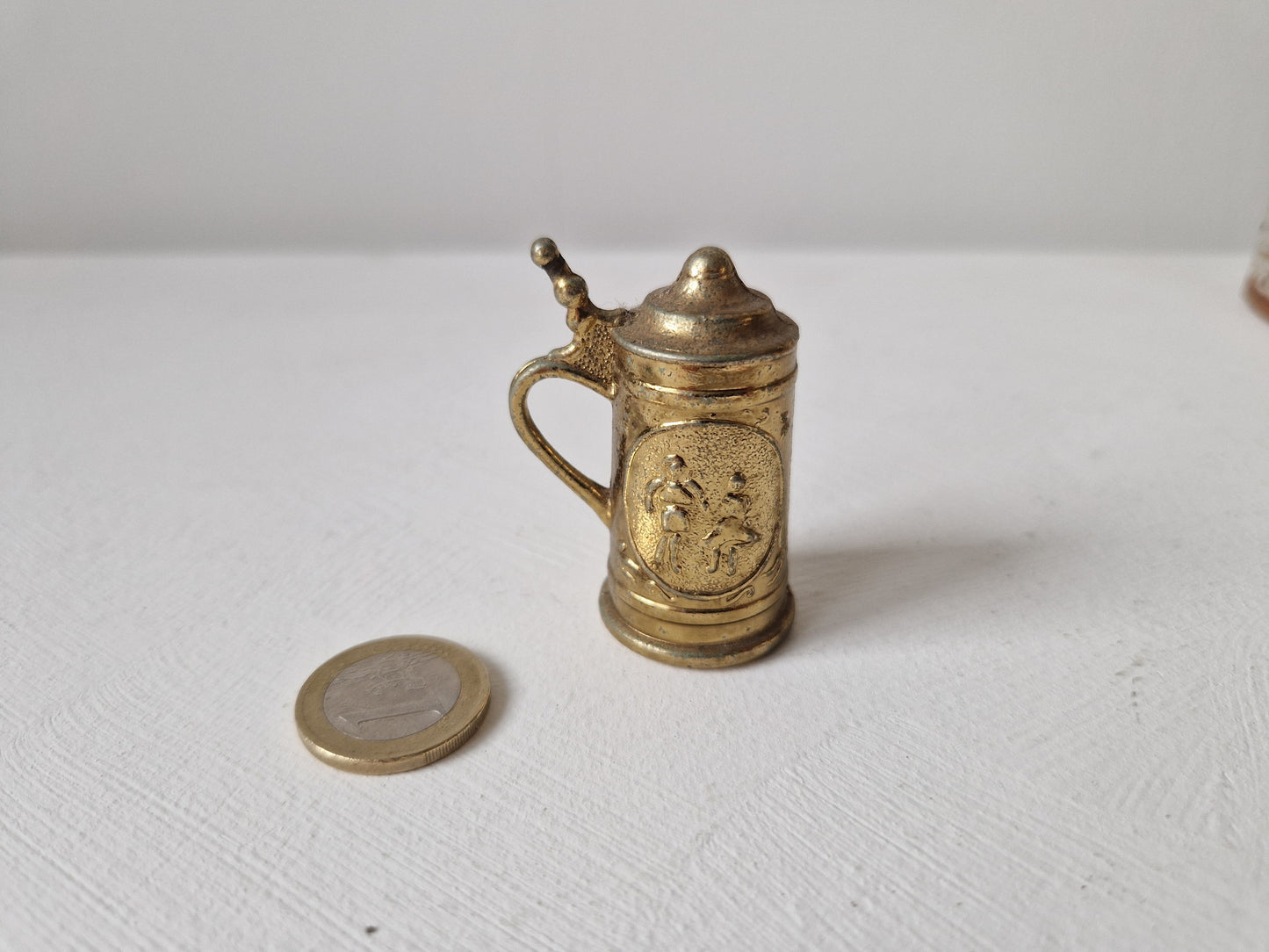 vintage webshop letterbak miniaturen goudkleurige bierpul