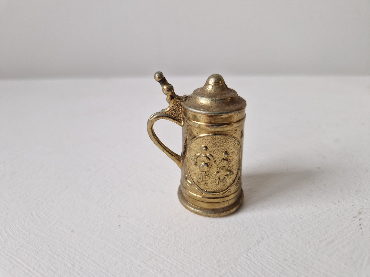 decoratieve webshop letterbak miniaturen goudkleurige bierpul