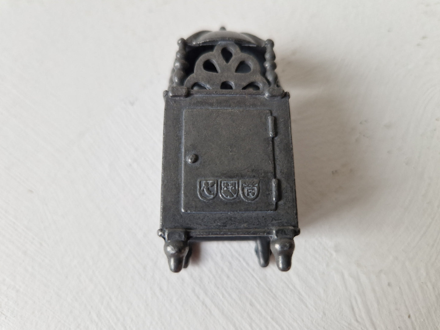 tinnen letterbak miniatuur klokje