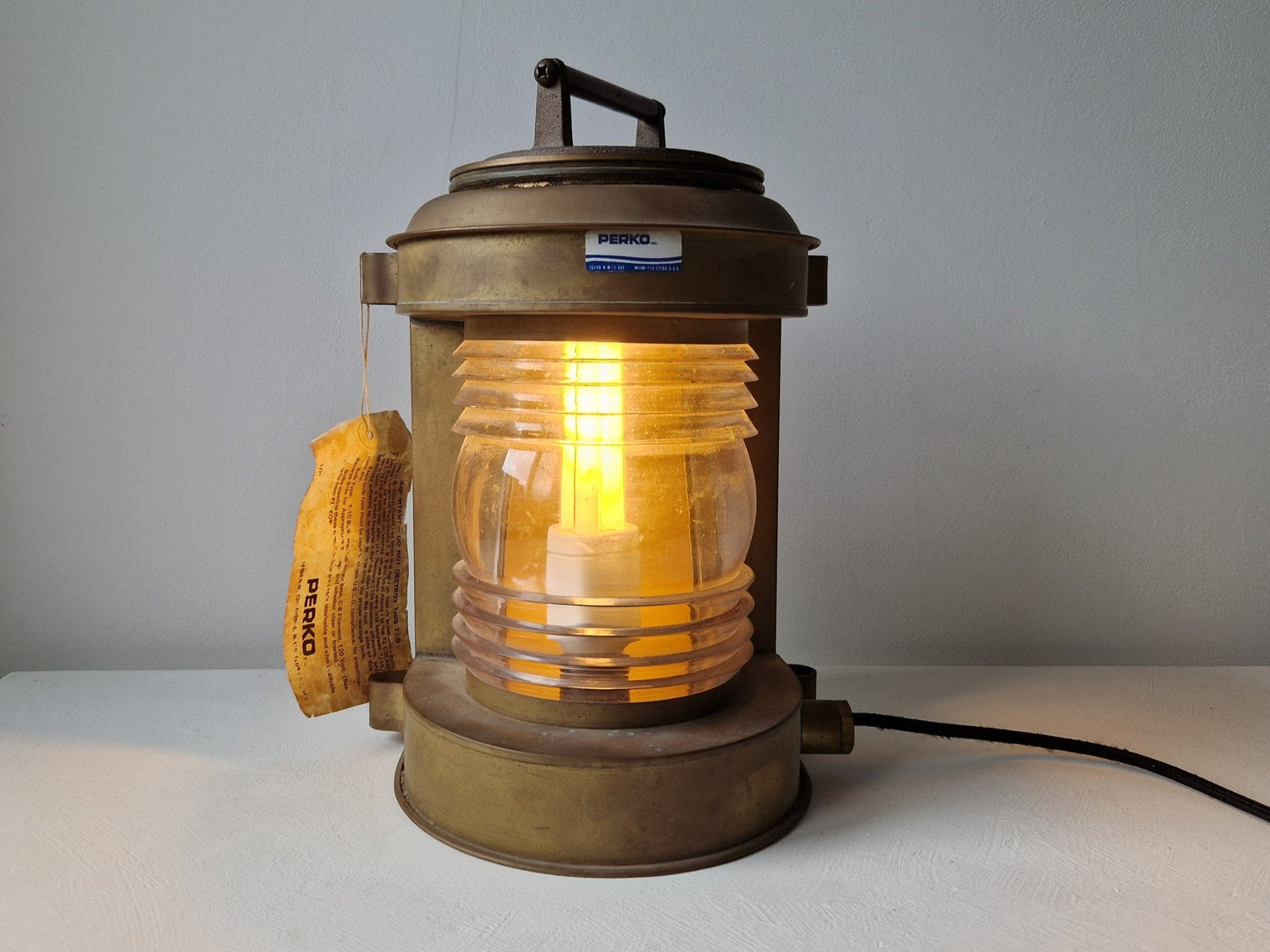 vintage scheepslamp Perko
