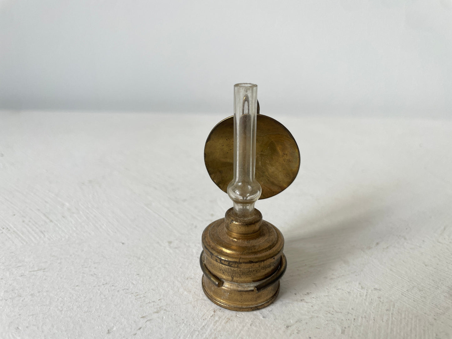 vintage olielamp miniatuur glas messing