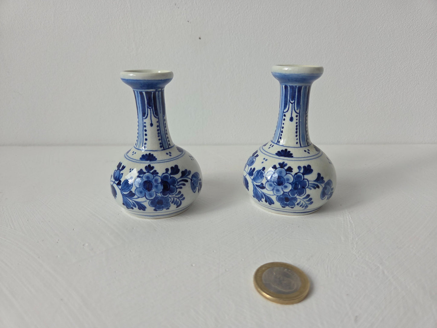 handbeschilderde Royal Delft vaasjes