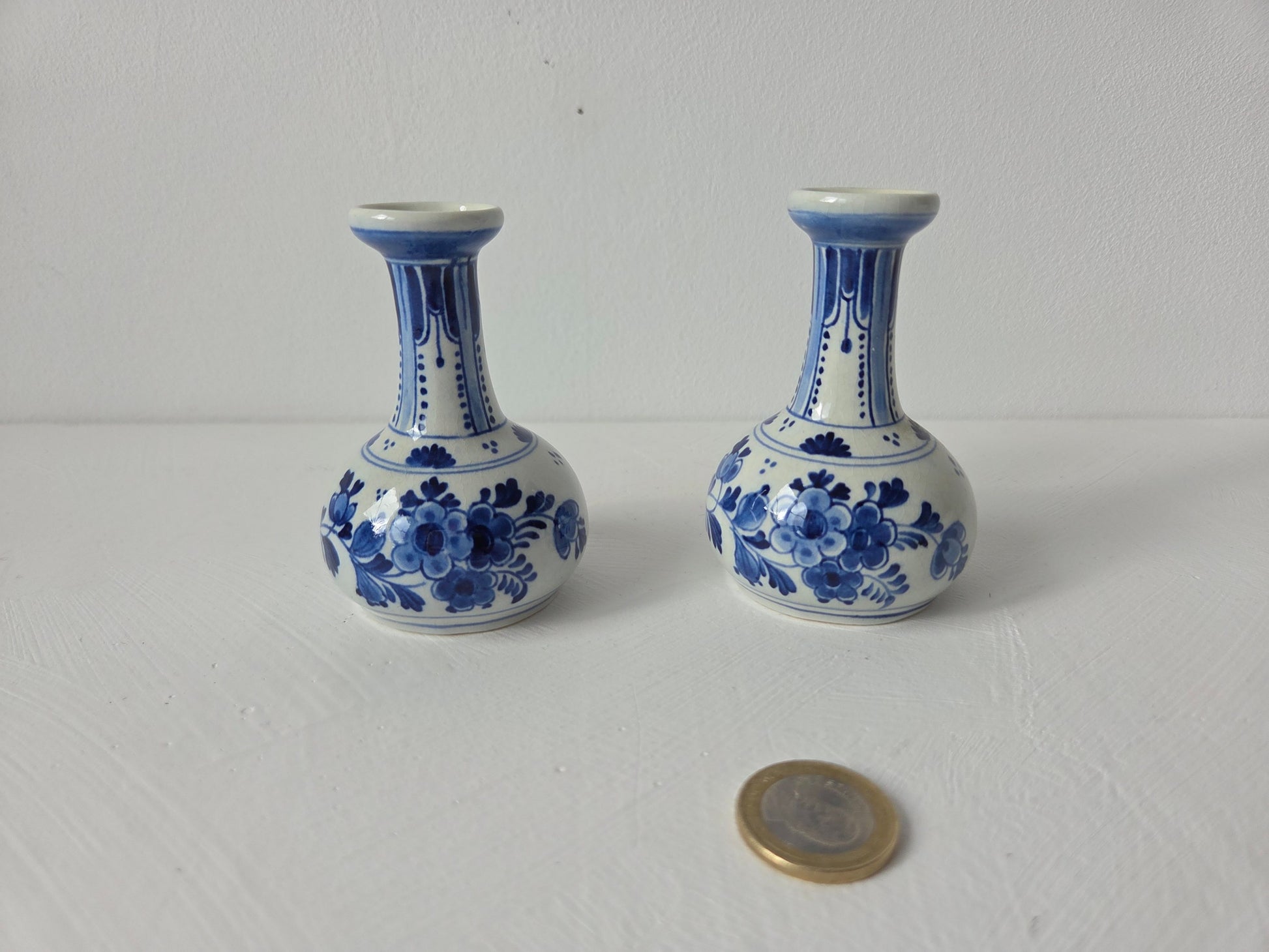 handbeschilderde Royal Delft vaasjes