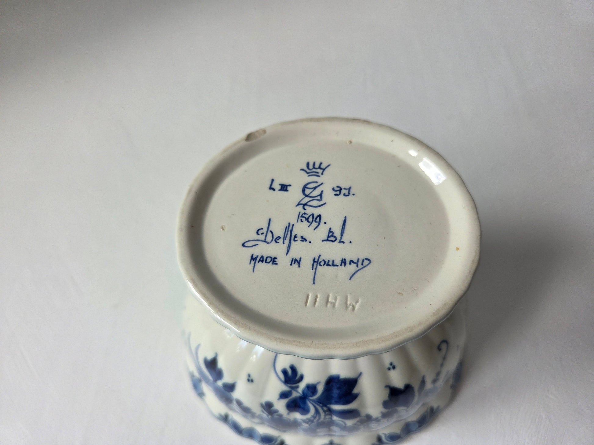 blauw wit vaasje van Zenith Gouda