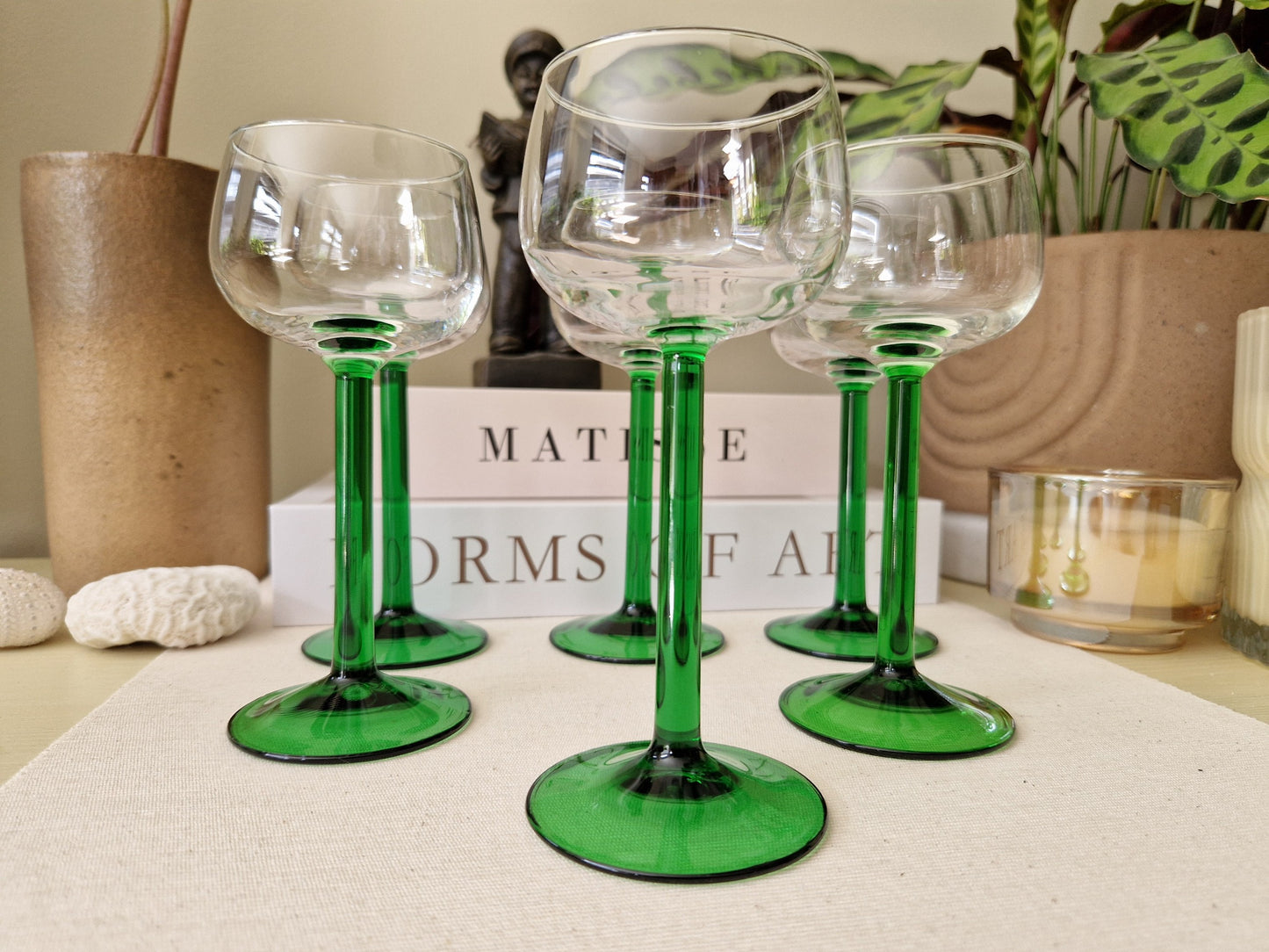 Set van 6 Vintage Franse Wijnglazen met Groene Steel