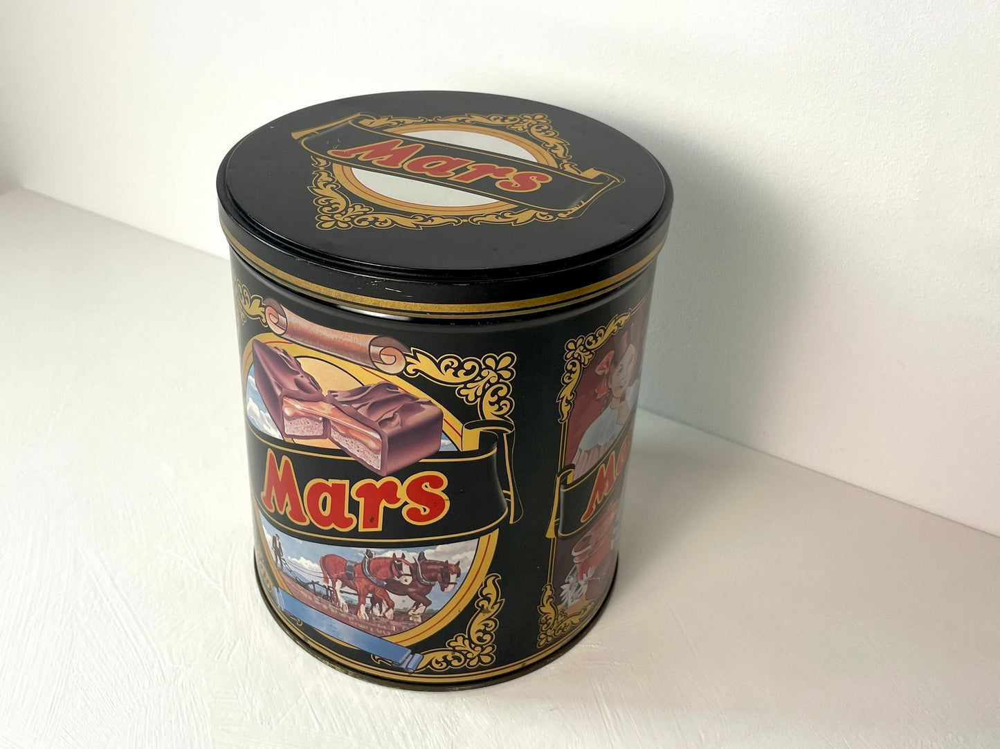 Mars snoepblik – vintage model met nostalgische illustraties