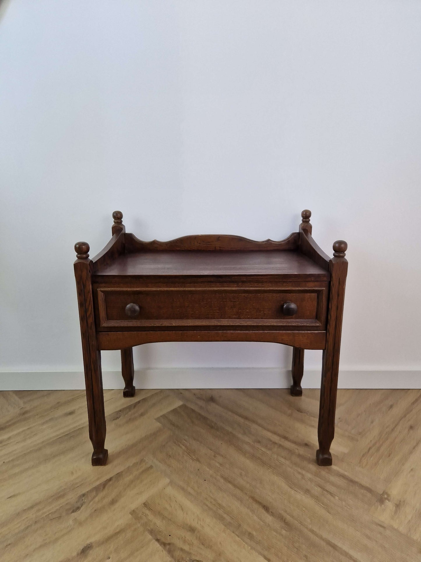 Vintage Eikenhouten Nachtkastje/Bijzettafel
