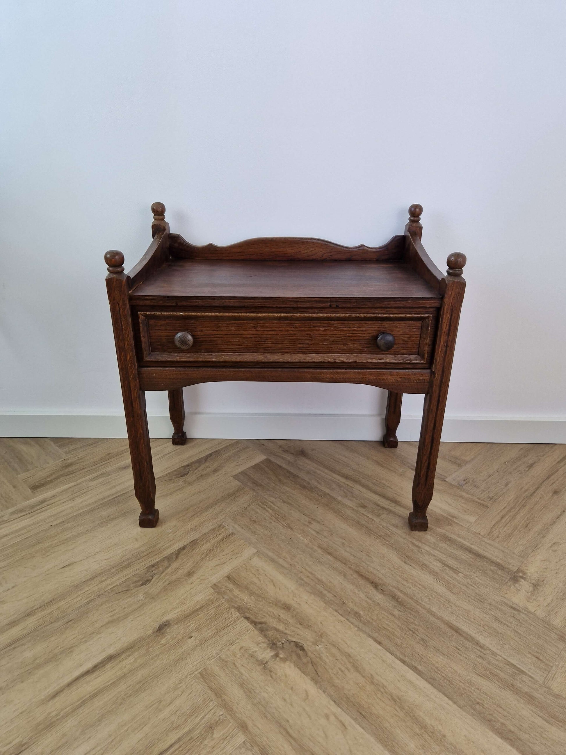 Eikenhouten Nachtkastje/Bijzettafel