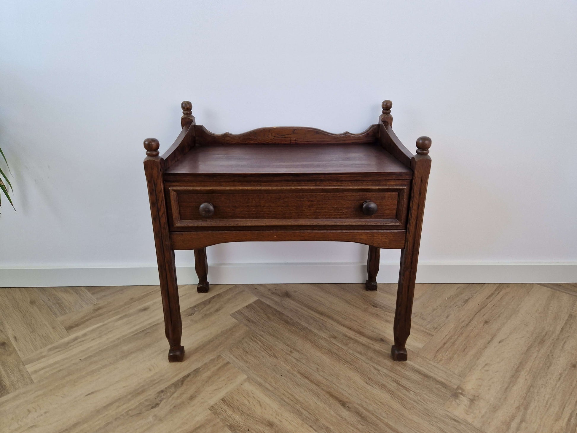 Vintage Eikenhouten Nachtkastje/Bijzettafel