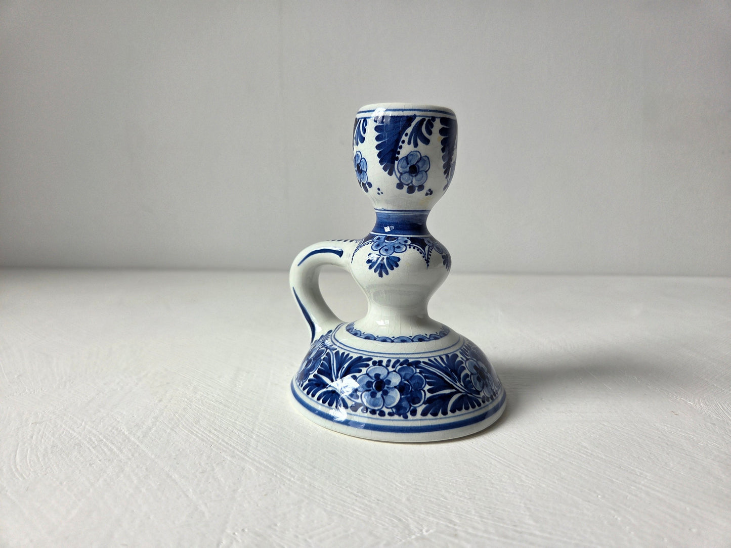 handbeschilderde Royal Delft kandelaar 1973