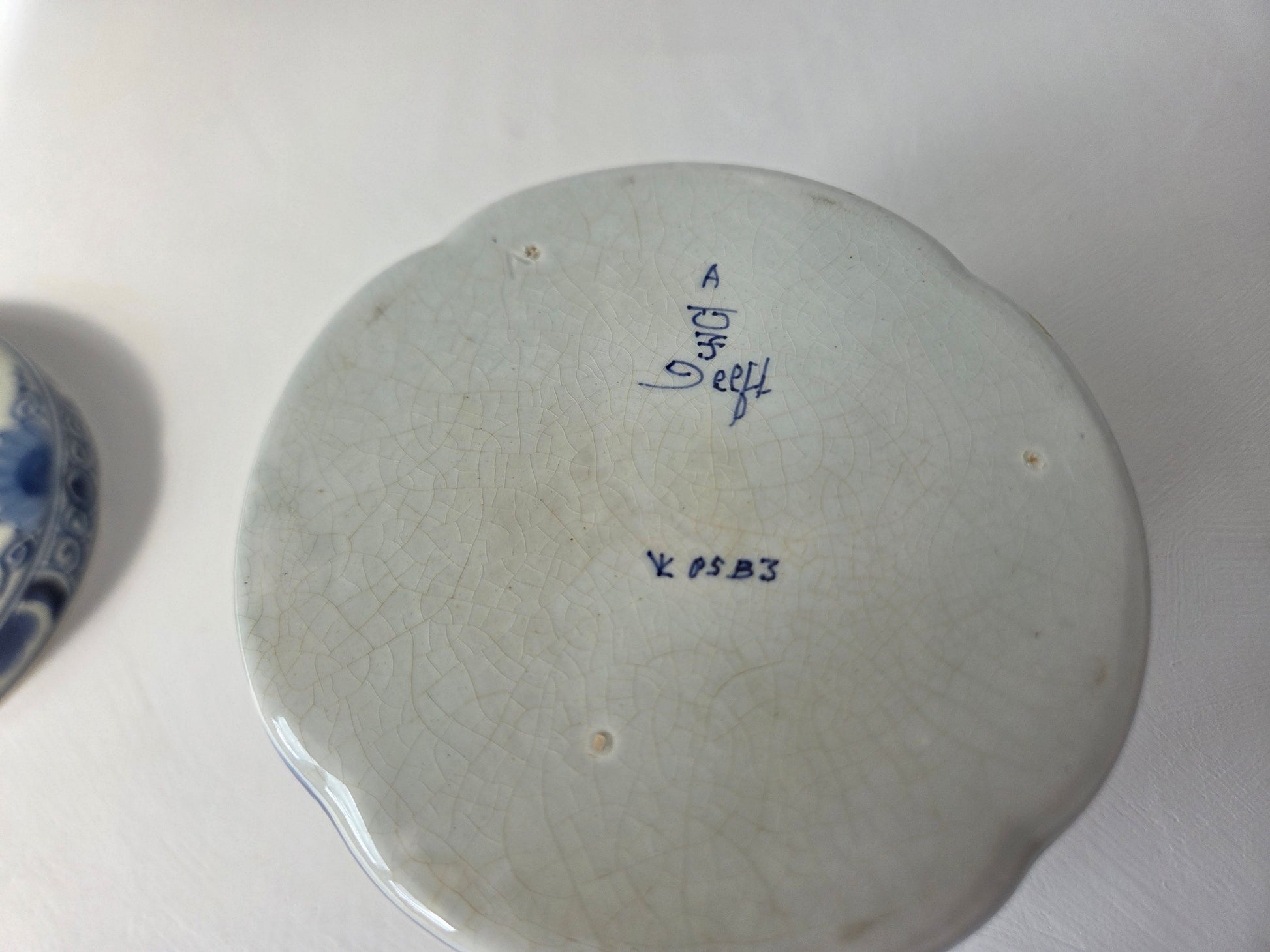 Royal Delft pot met maritiem tafereel