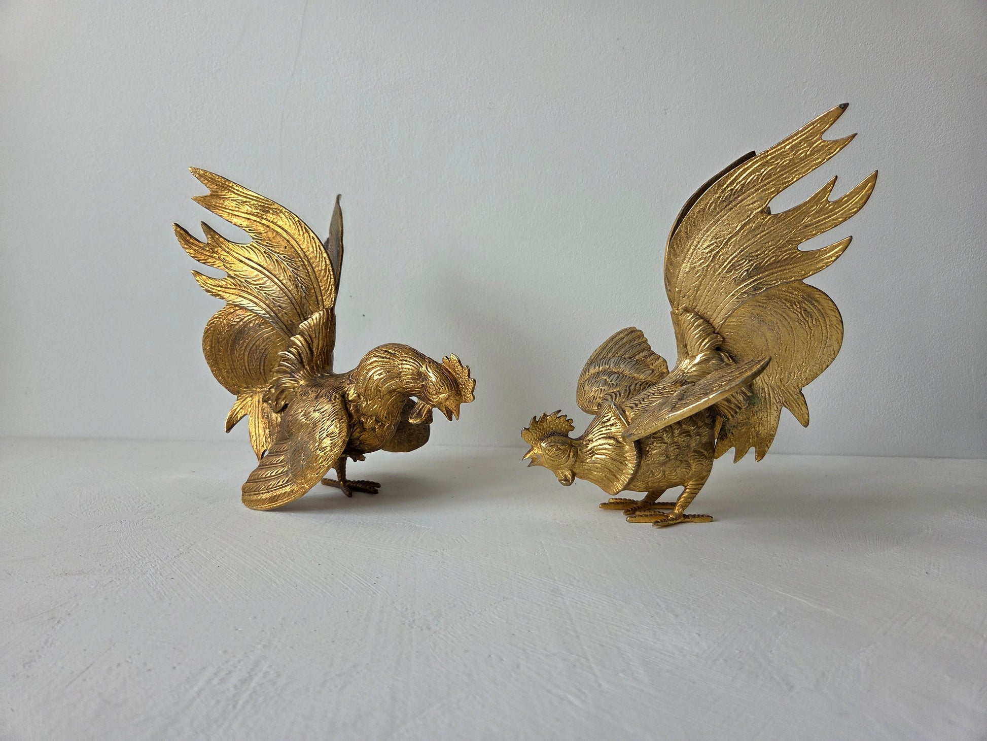 Set van 2 metalen hanen, vintage decoratie voor schouw of dressoir