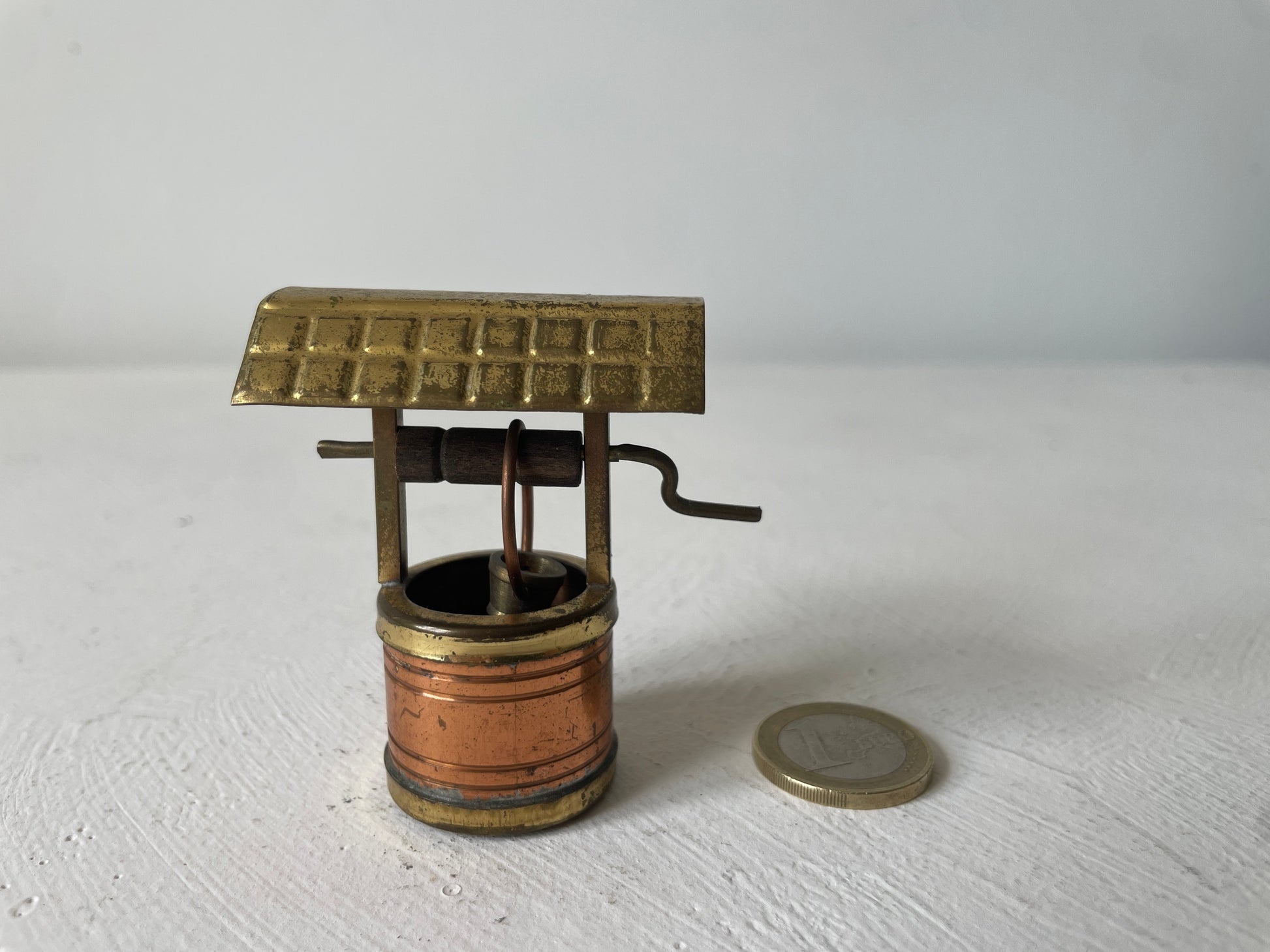 brocante messing waterput miniatuur