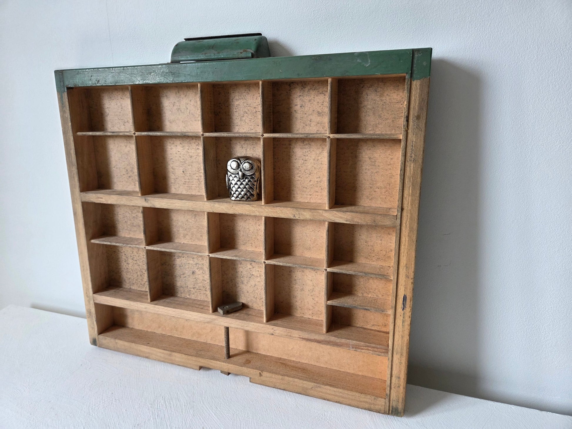 Antieke drukkerij letterbak hout met vakjes