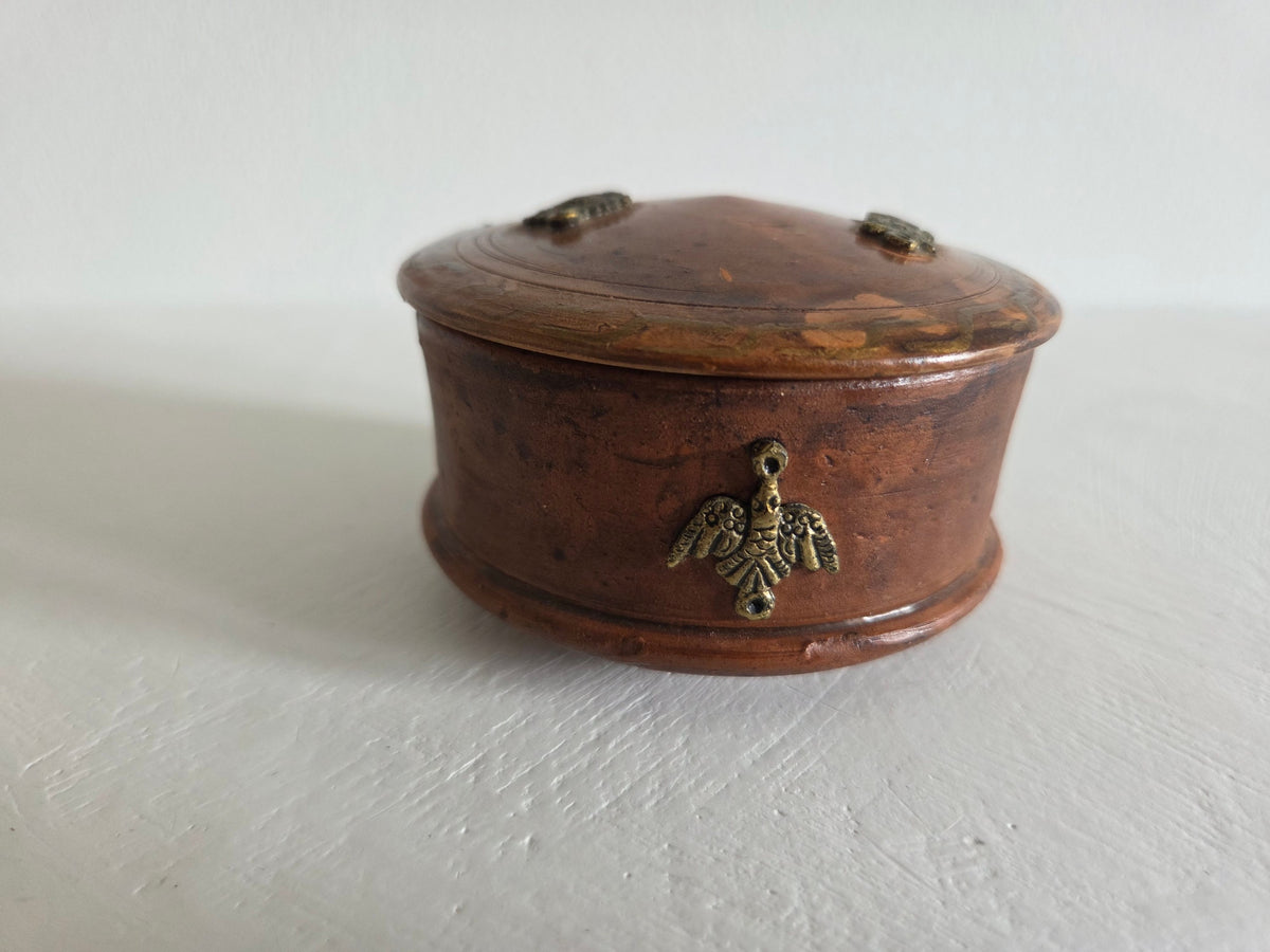 rond terracotta doosje met losse deksel