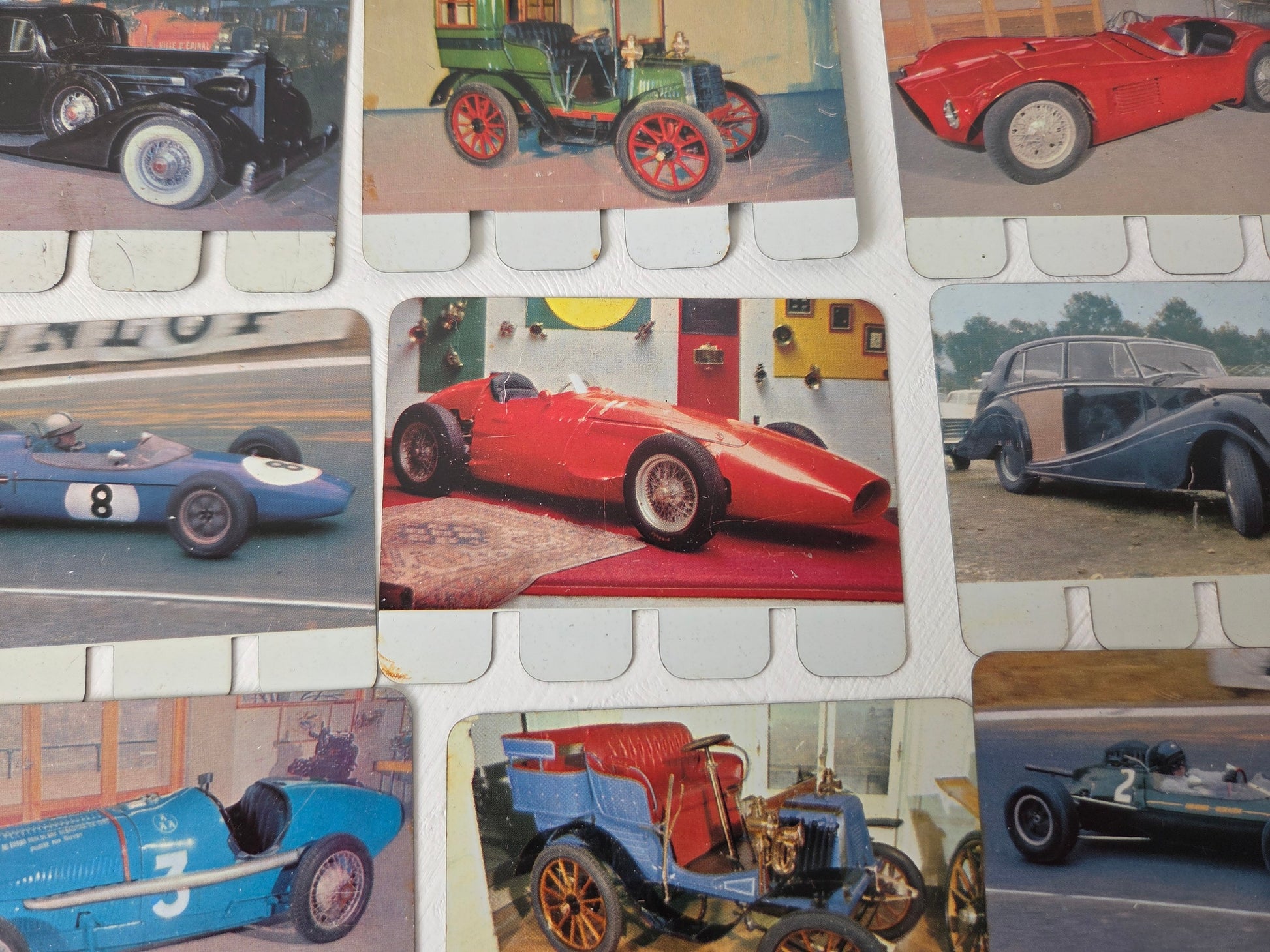 metalen COOP autoplaatje met auto