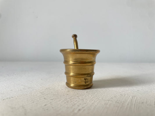 messing miniatuur vijzel met stamper