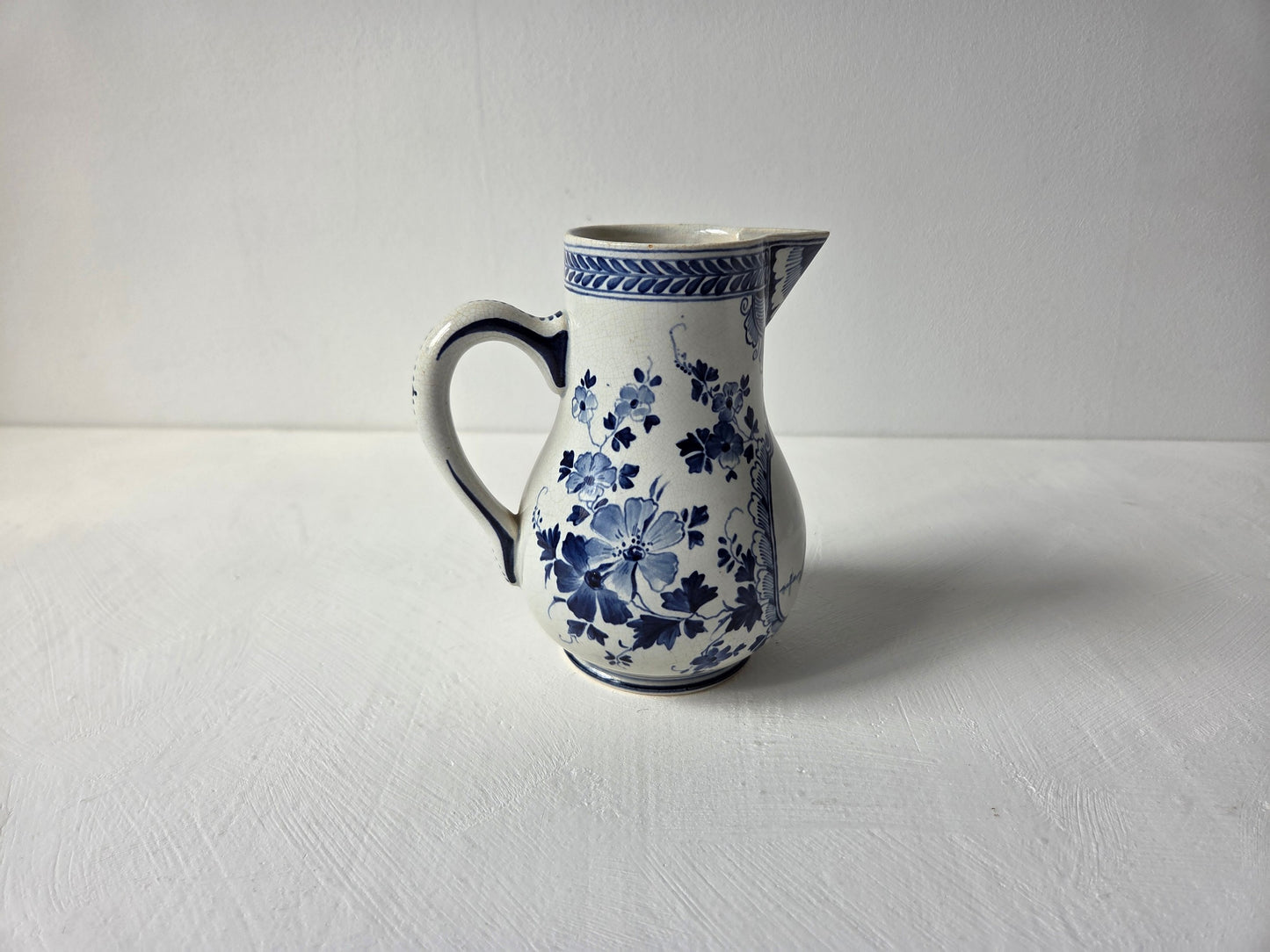 antieke delftsblauw schenkkan van De Porceleyne Fles