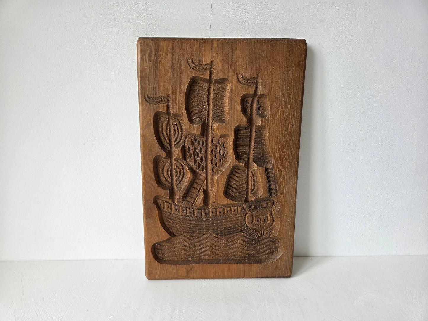 houten speculaasplank zeilschip in hout gesneden vintage