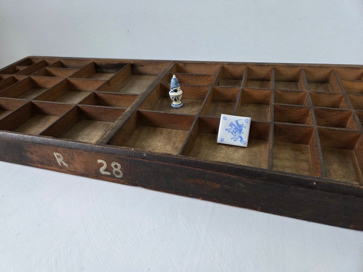 antieke houten letterbak uit drukkerij