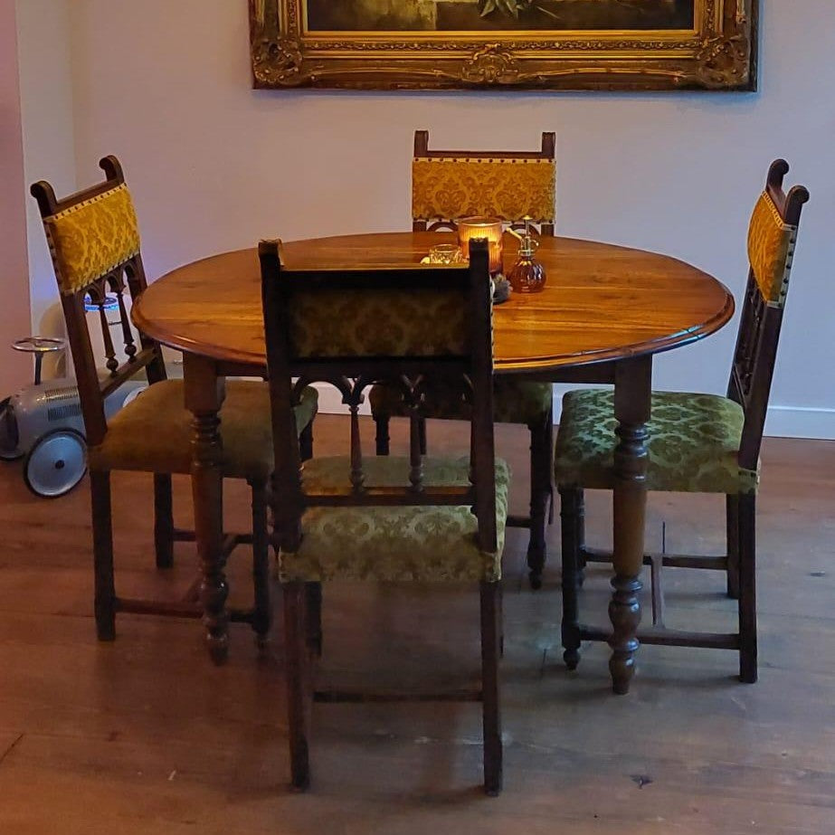 Verkochte antieke stoelen 