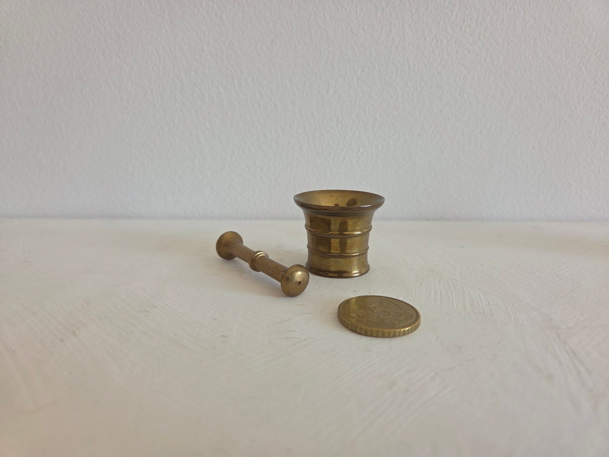 miniatuur messing vijzel met stamper