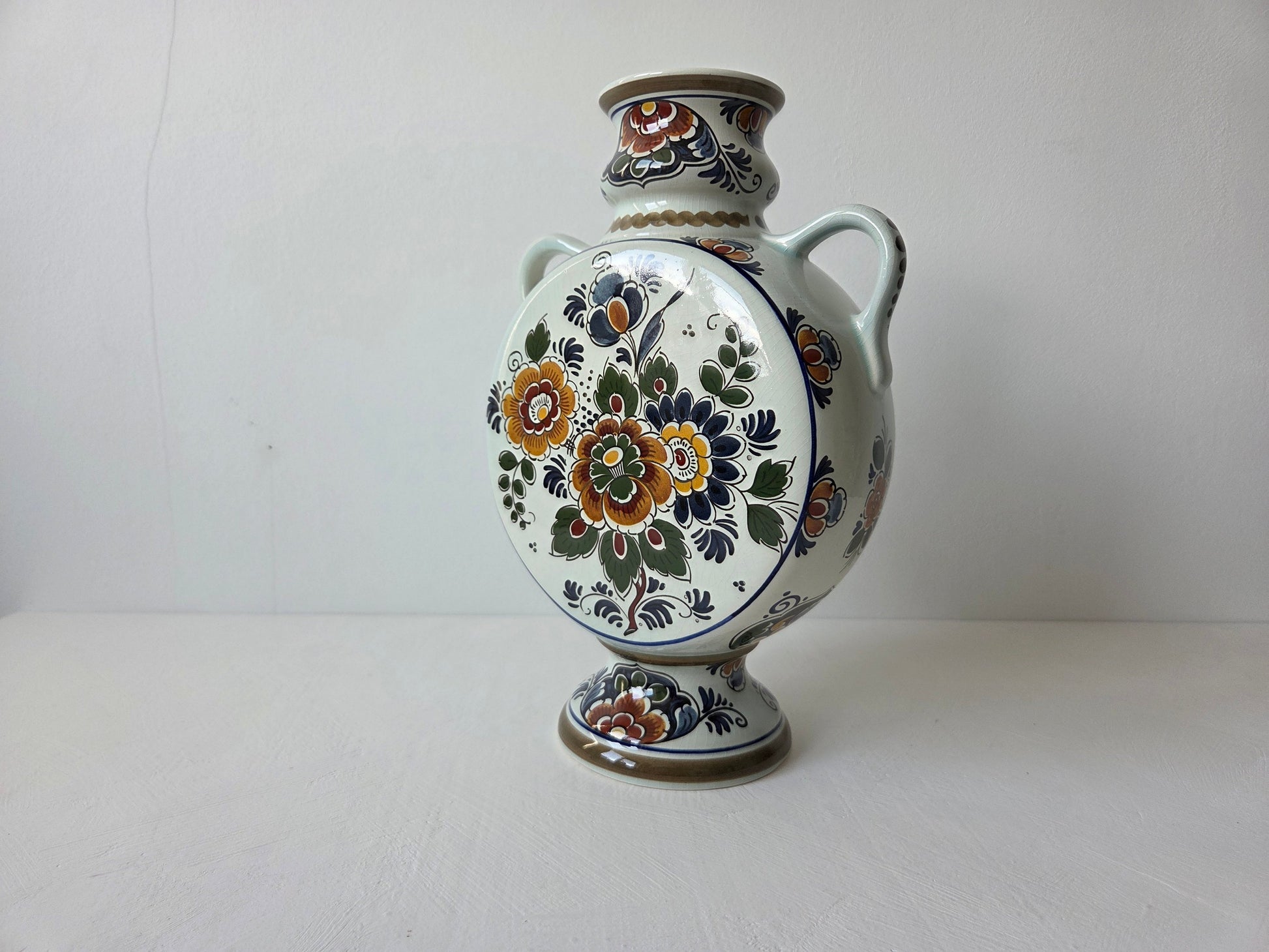 delftse polychrome vaas flora gouderak
