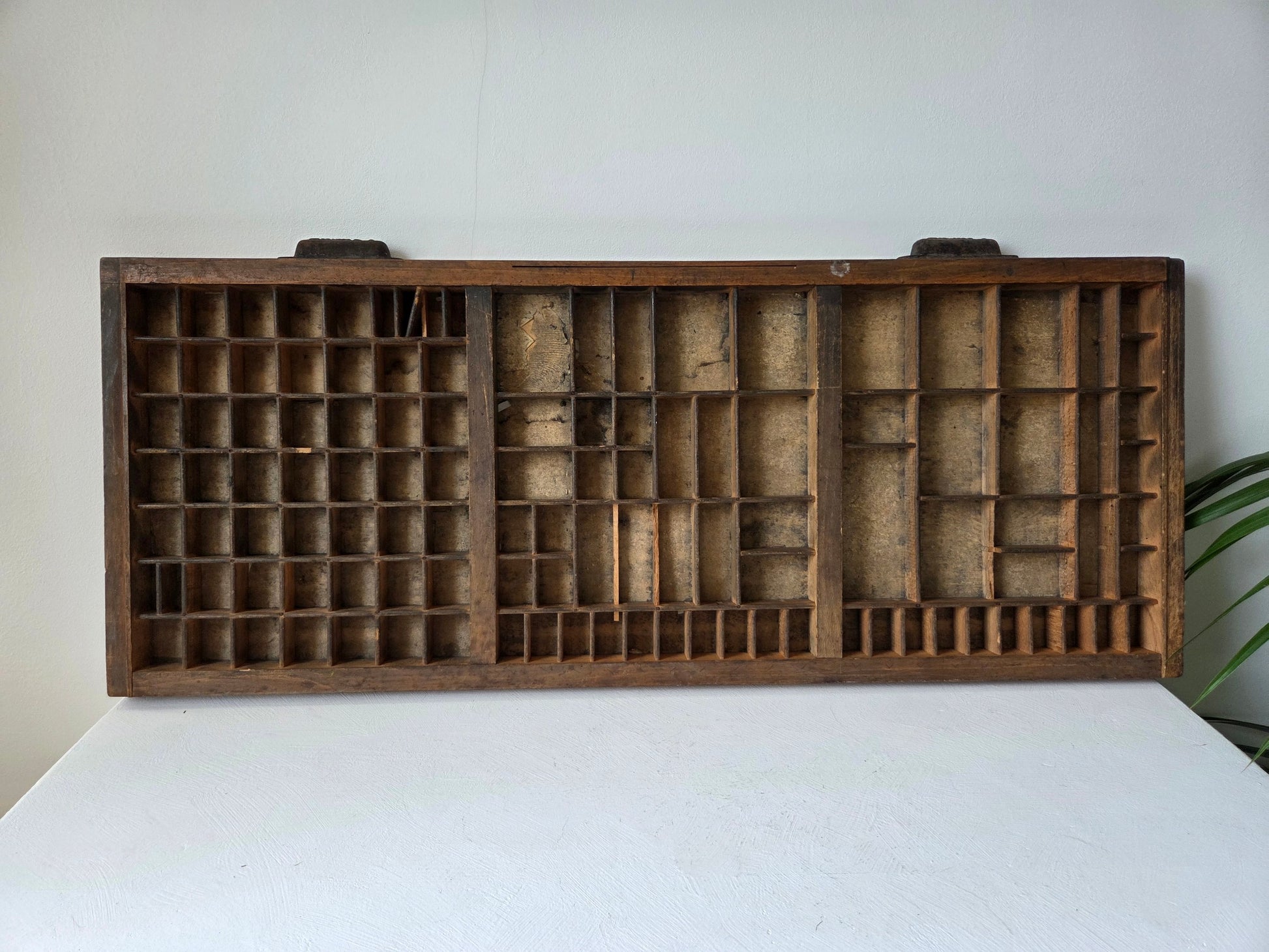 vintage houten letterbak uit oude drukkerij