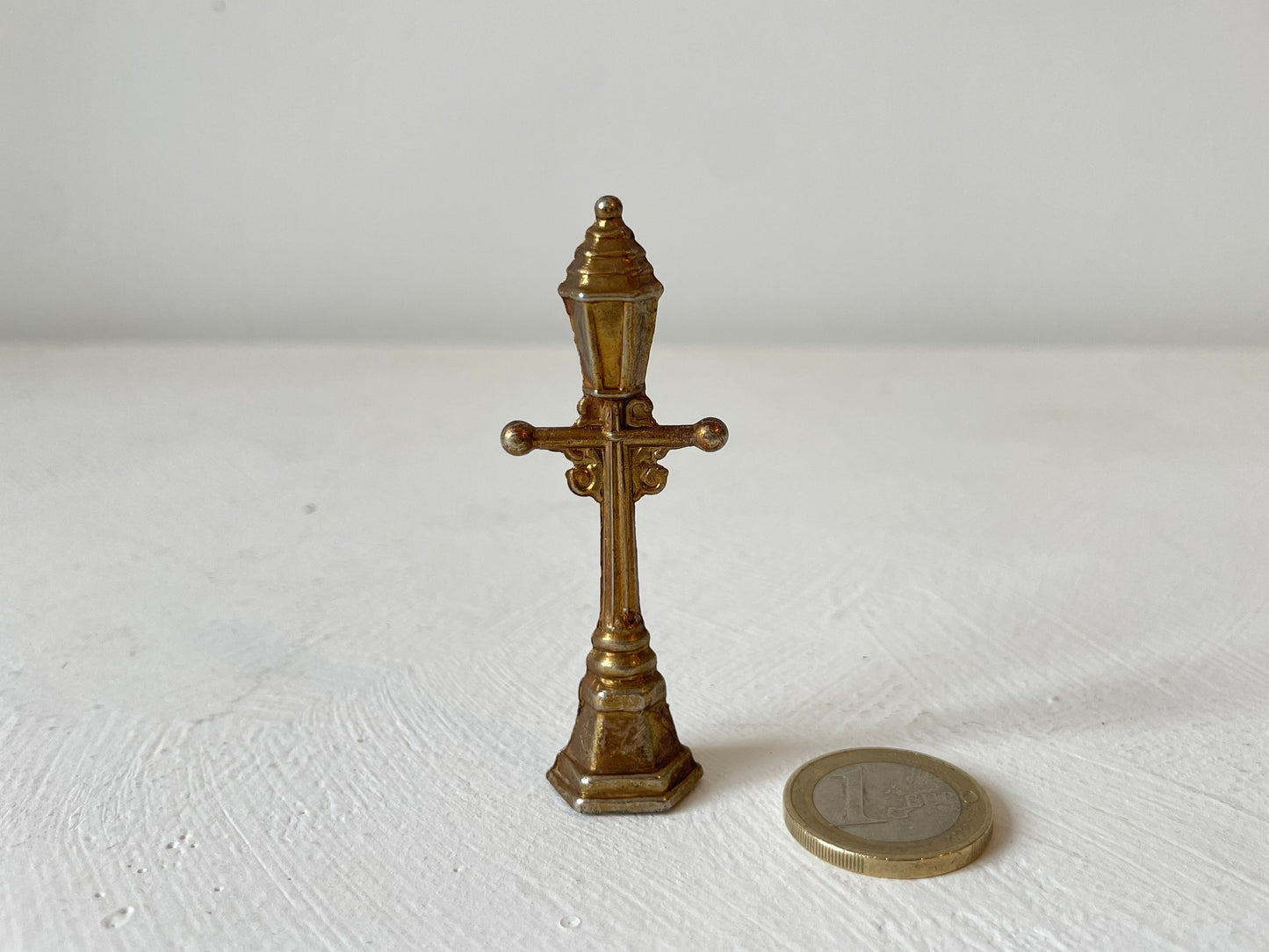 messing miniatuur lantaarnpaal letterbak